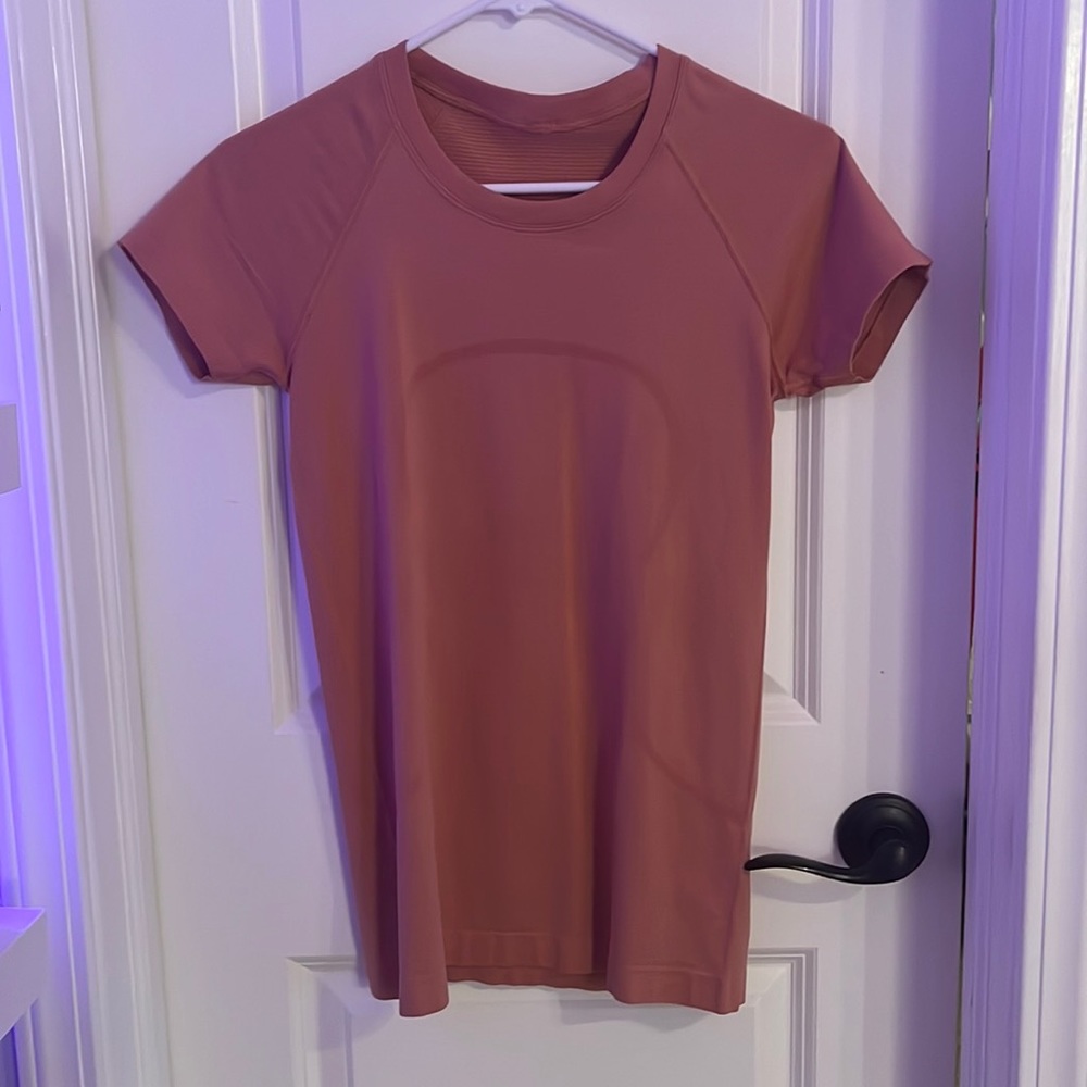 Lululemon Swiftly Tech in Pink Savannah